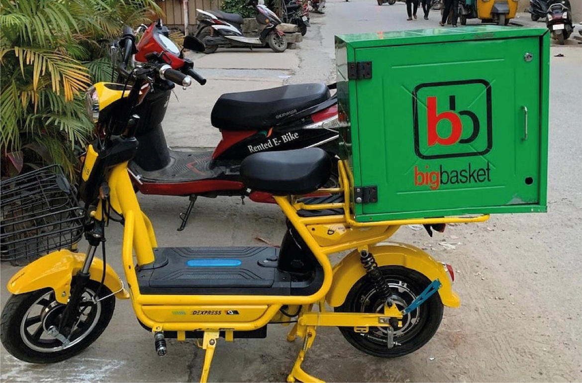 Opportunity for Electric Twowheeler (e2W) in Hyperlocal Economy of